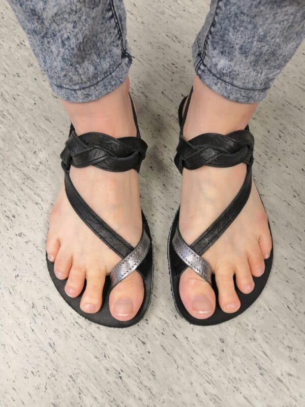 Jenon Leather Lettilky sandals