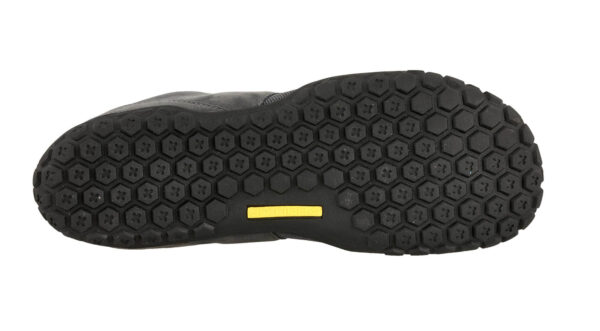 Ballop Bneed Black barefoot shoes